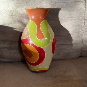 Toyo vase